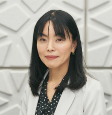 吉田 奈穂子（よしだ なほこ）さんのイメージ画像